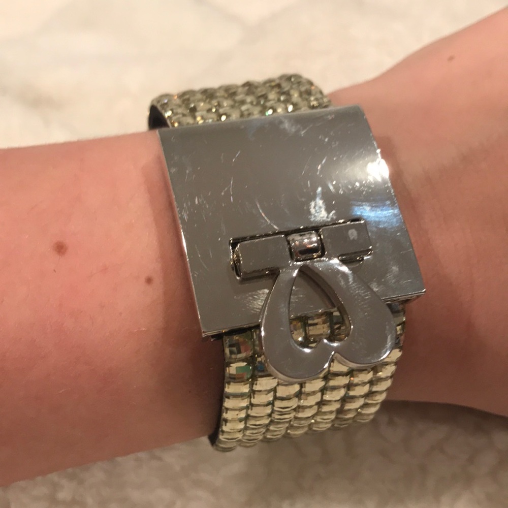 Rhinestone heart clasp bracelet - Picture 8 of 15
